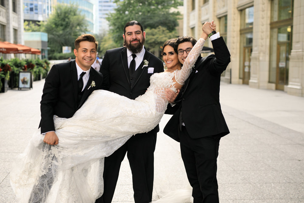 STUNNING ALBANIAN CHICAGO WEDDING FOUNTAIN BLUE