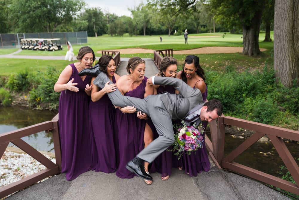 wedding photography bloopers bridesmaids Ddrop the groom while the bride storms off