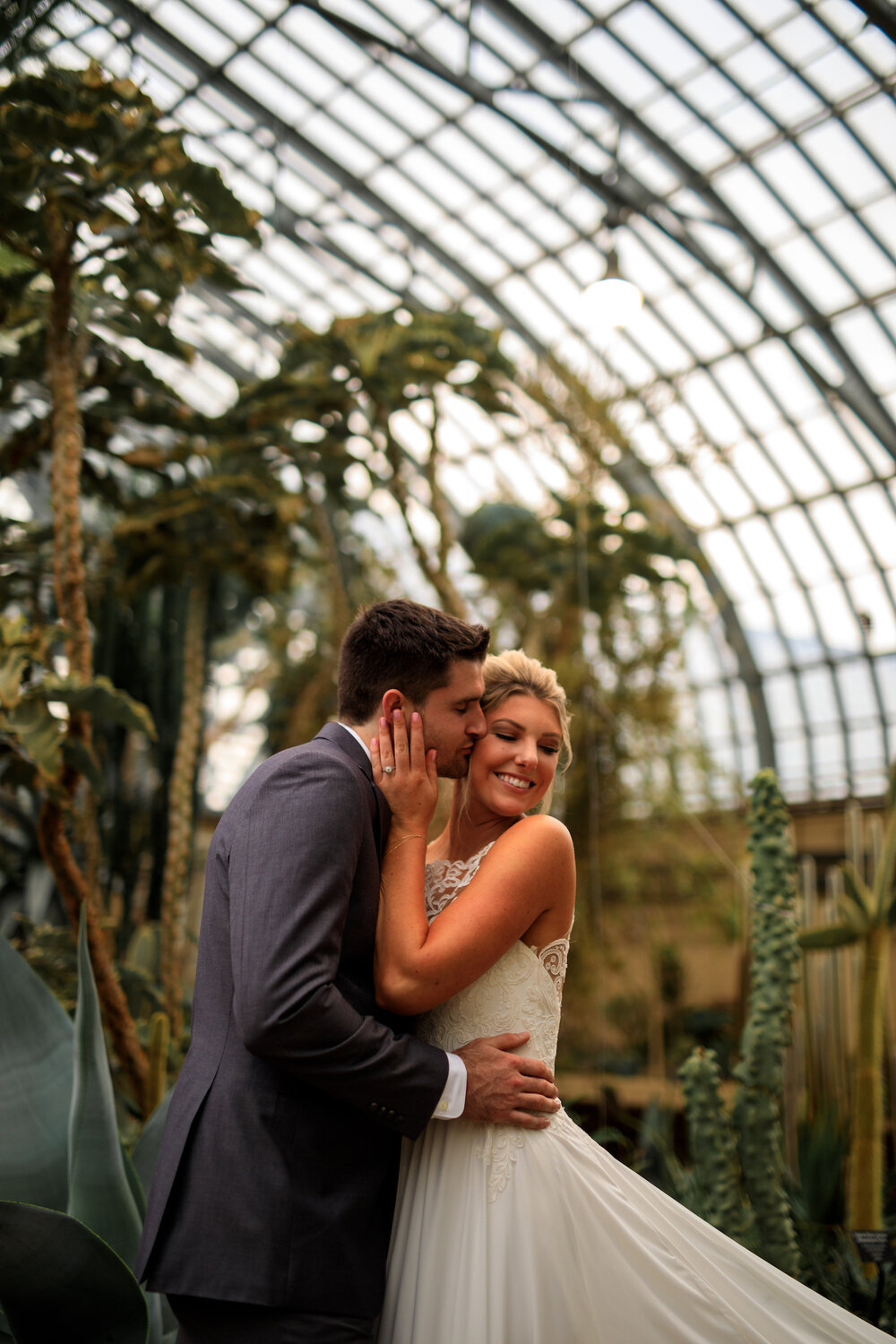 Photo-84Garfield-park-conservatory-greenhouse-loft-chicago-wedding-photographer.jpg