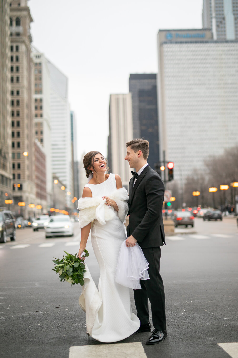 Palmer house hilton chicago wedding photo ideas inspiration laguna lofts photographerPOST