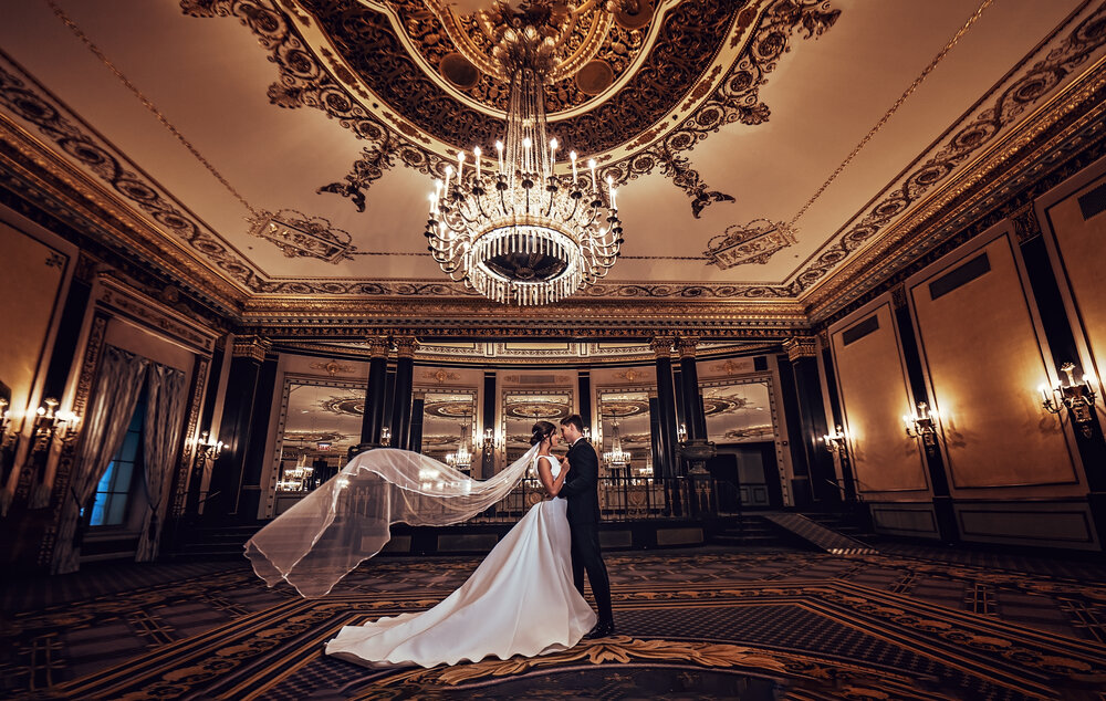 Palmer house hilton chicago wedding photo ideas inspiration laguna lofts photographerroomkiss