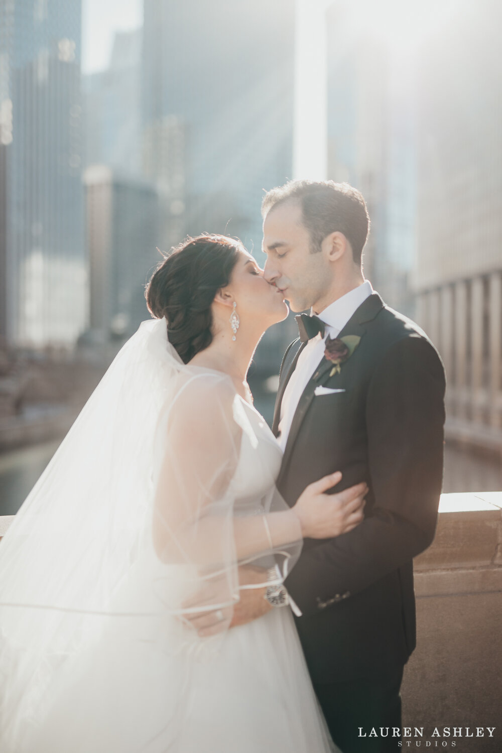 intercontinental-chicago-high-end-michigan-ave-magnificent-mile-wedding-chicago-wedding-photography-67.jpg