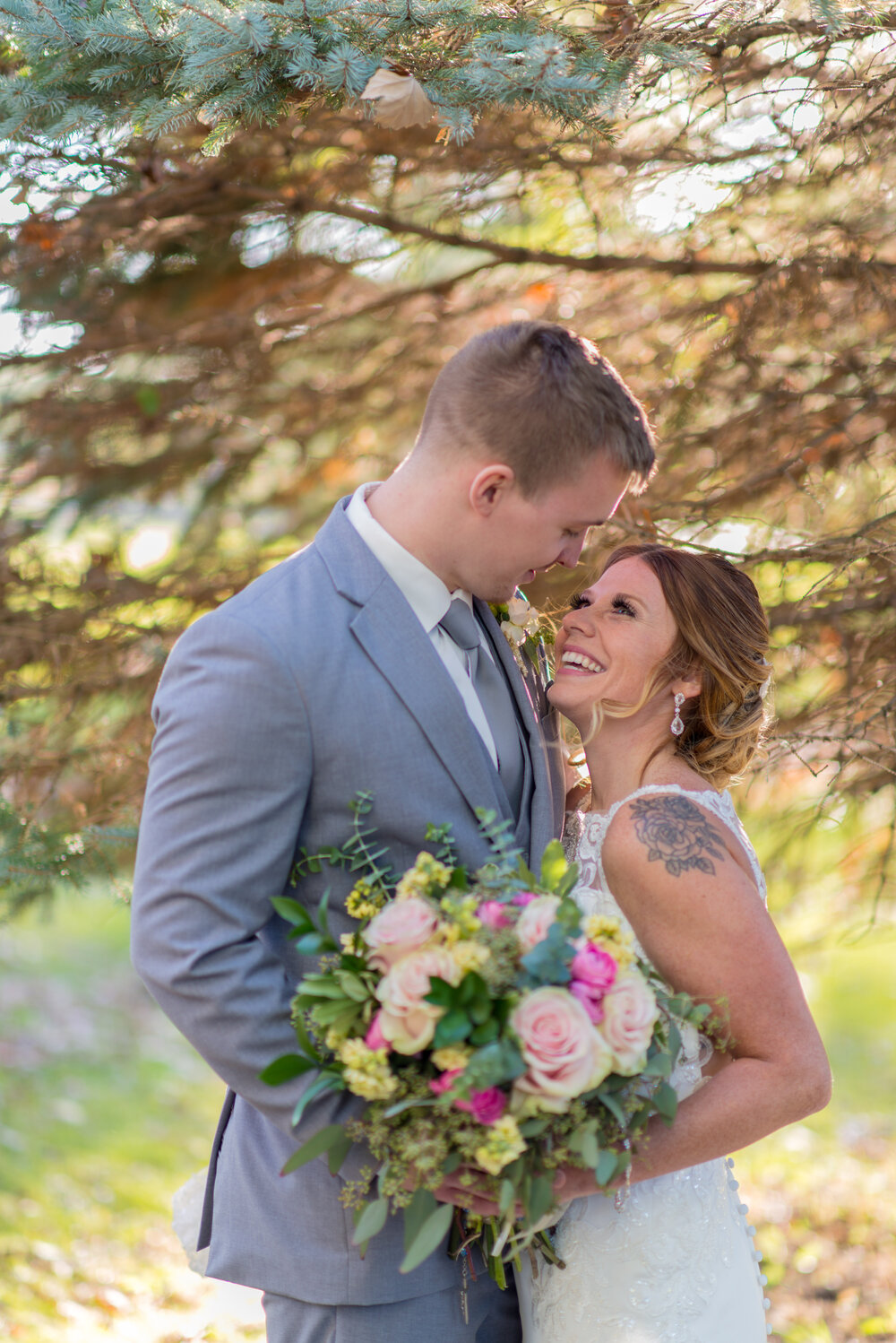 get married and hire the best outdoor wedding photographer