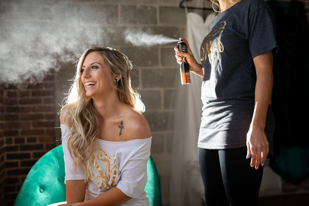 lauren ashley studios best photography of a bride getting ready for her wedding day