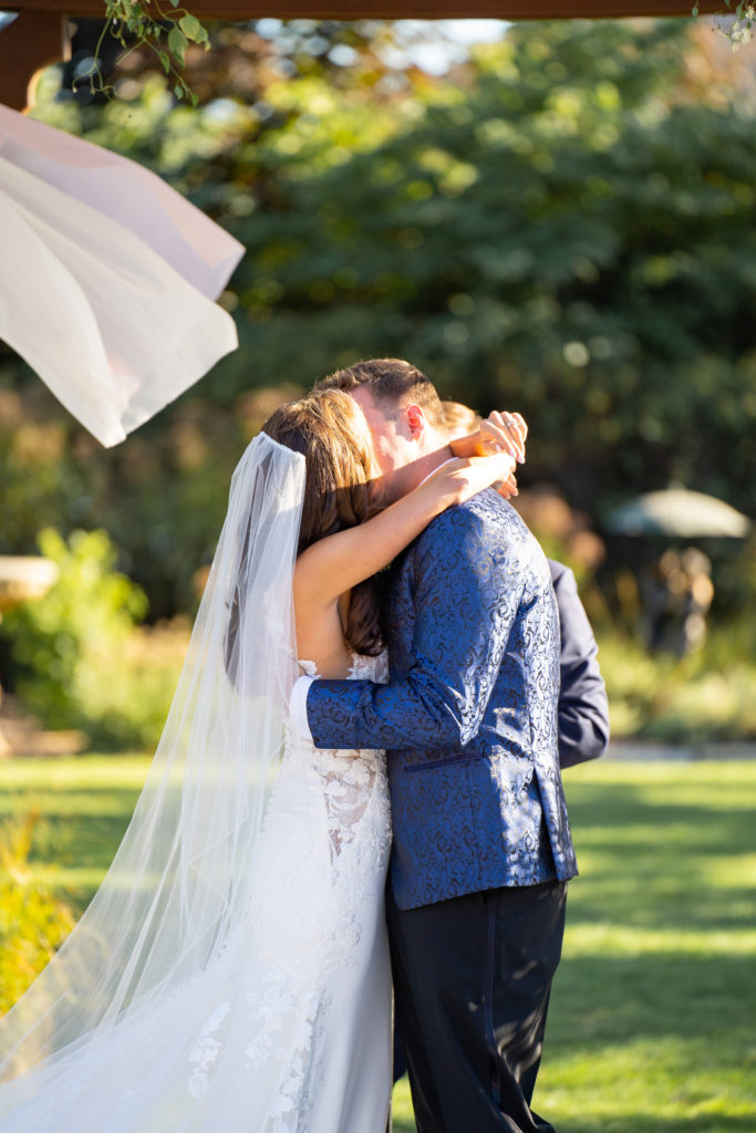 Lauren and Bill | Elegant backyard wedding | Classic early autumn wedding