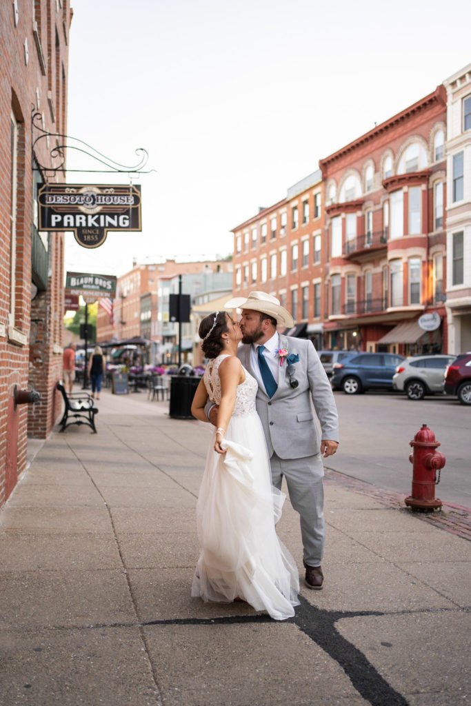 Chicago Wedding Photographer Lauren Ashley Studios Galena Wedding