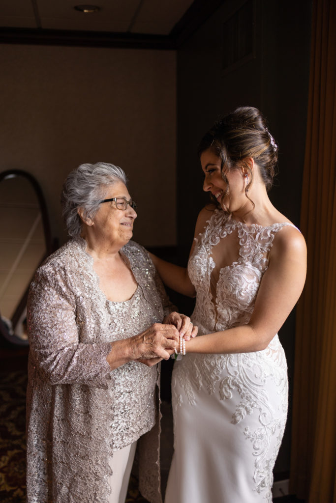 Chicago Wedding Photographer Lauren Ashley Studios Marriott Northwest