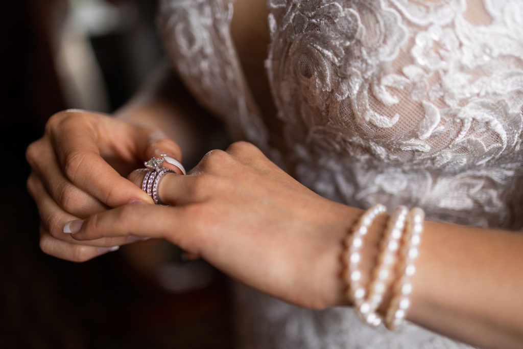 Chicago Wedding Photographer Lauren Ashley Studios Marriott Northwest