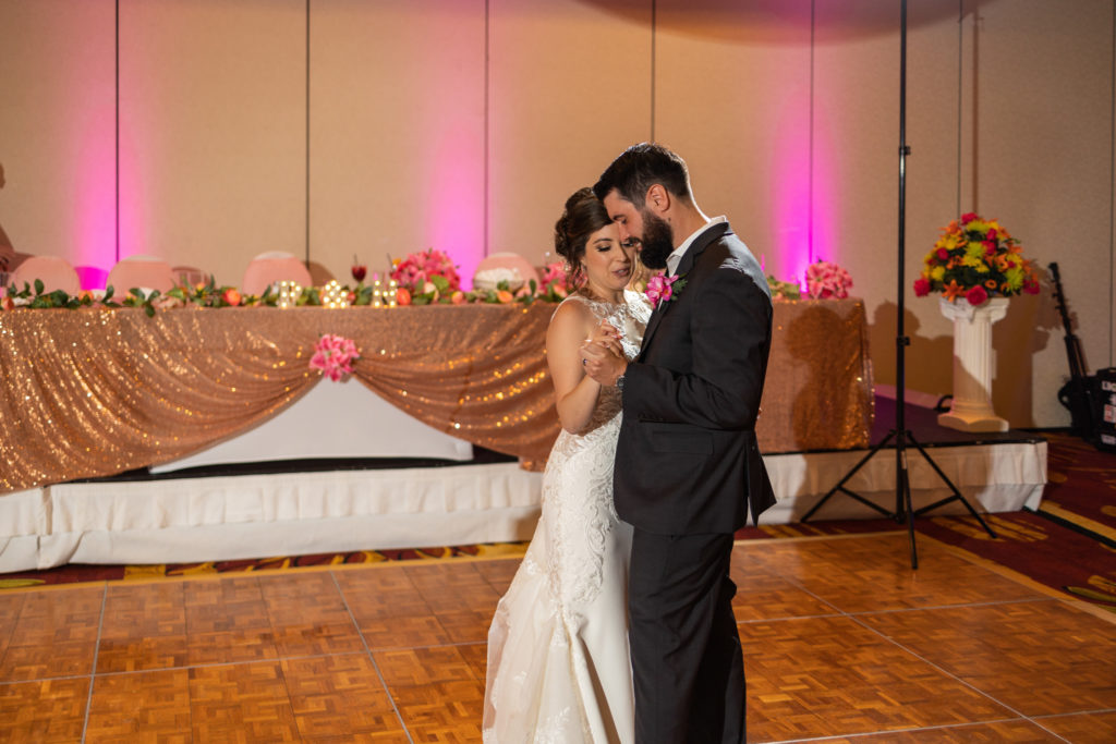 Chicago Wedding Photographer Lauren Ashley Studios Marriott Northwest