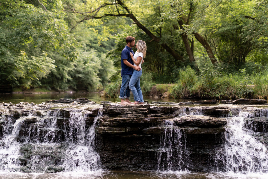 Leah & Sean | Waterfall Glen |  Engagement