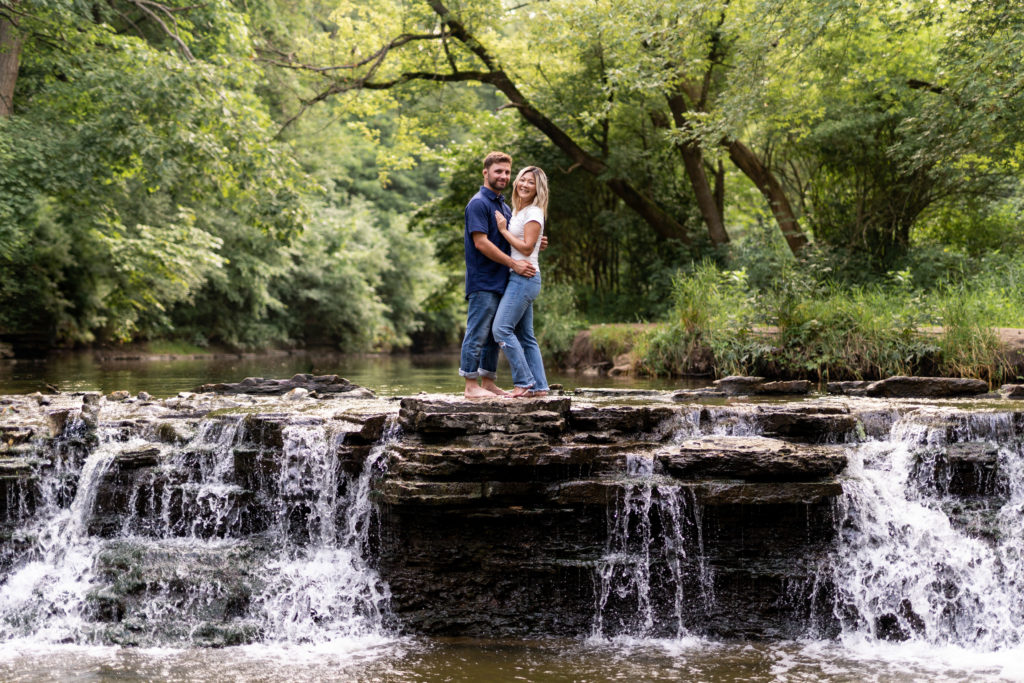 Leah & Sean | Waterfall Glen |  Engagement