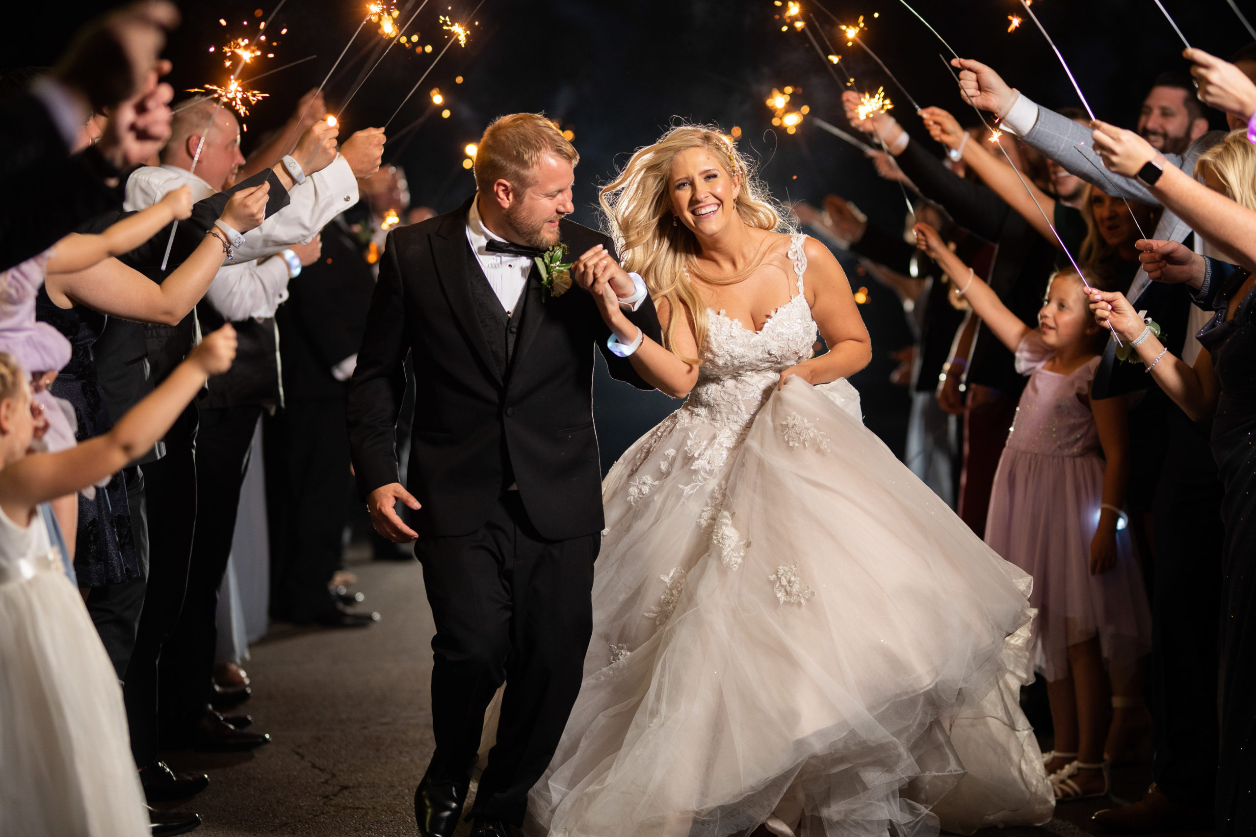 London House Ruffled Feathers Lemont Joliet Chicago Wedding Photographer Lauren Ashley Studios scaled