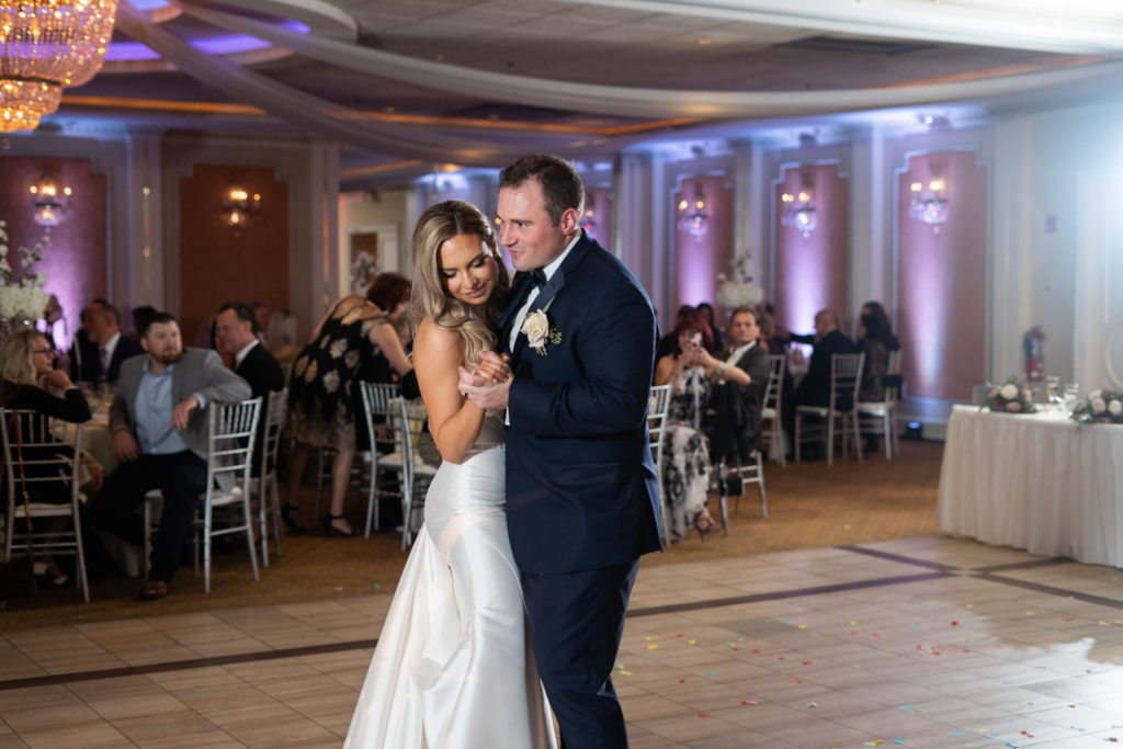 Astoria Banquets Chicago Wedding photographer Lauren Ashley Studios