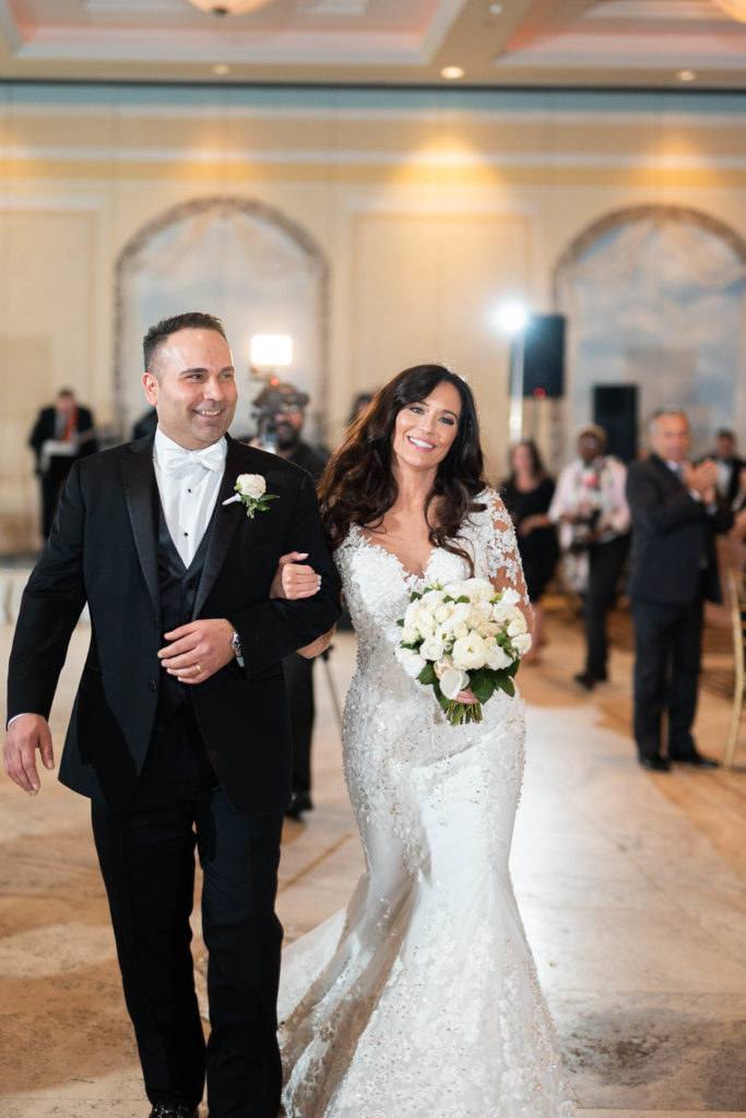 The Italian Influenced Chicago Wedding at Venuti’s Banquets
