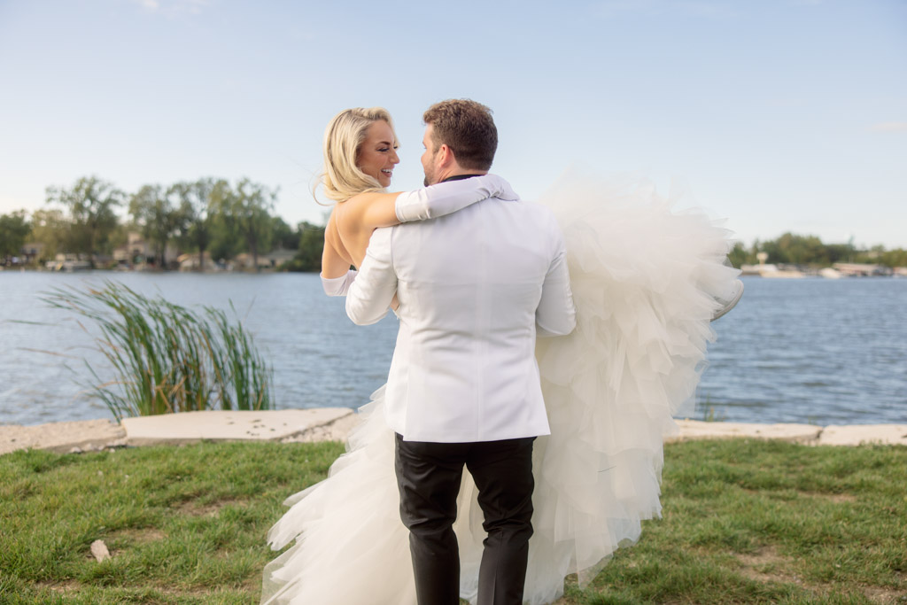 Lauren Ashley Studios Lakeside Wedding