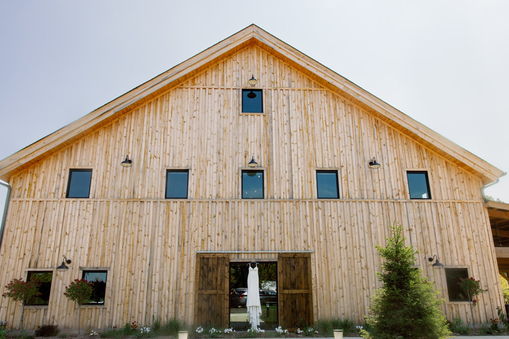 Lauren Ashley Studios Timber Point Wedding