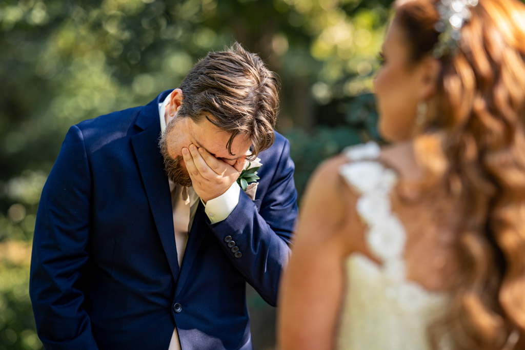 Should You Do a First Look on Your Wedding Day? A Photographer’s Perspective