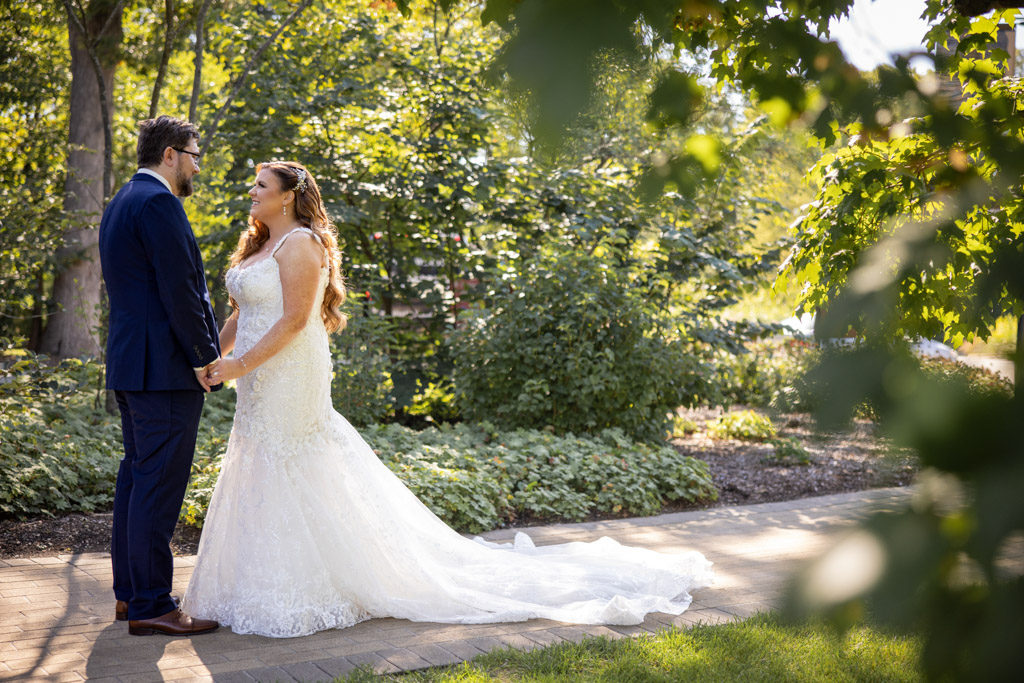 Should You Do a First Look on Your Wedding Day? A Photographer’s Perspective