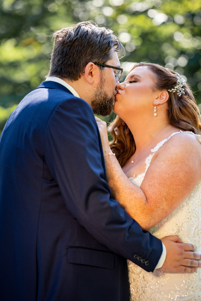 Should You Do a First Look on Your Wedding Day? A Photographer’s Perspective